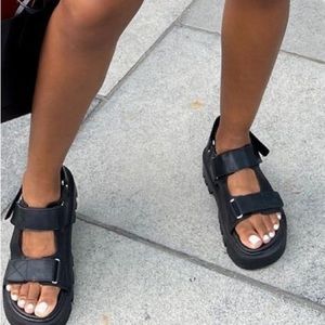 H&M SANDALS